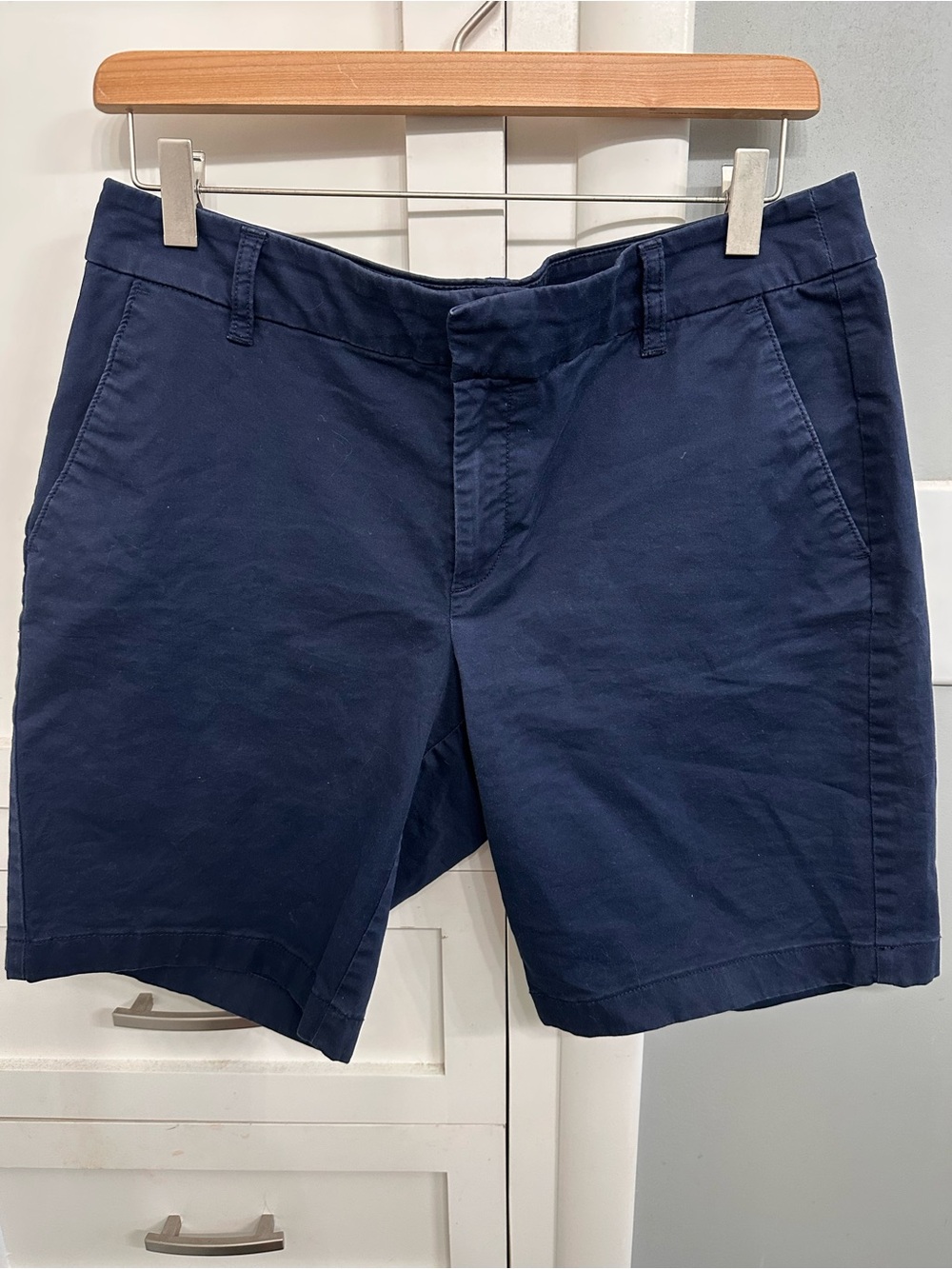 Women’s J Crew 9” inseam shorts chino navy size 10 preppy